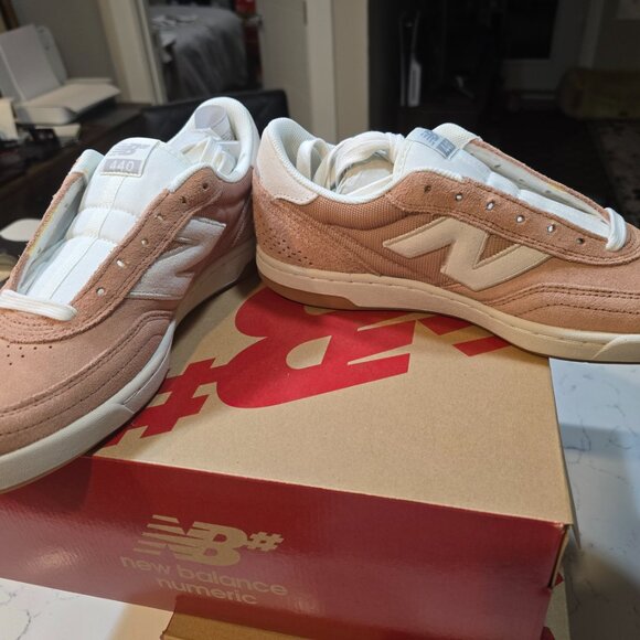 New Balance Numeric 440 V2 NM440JW2 Pale Pink White Suede Skate Shoes Mens 10 - Picture 3 of 14